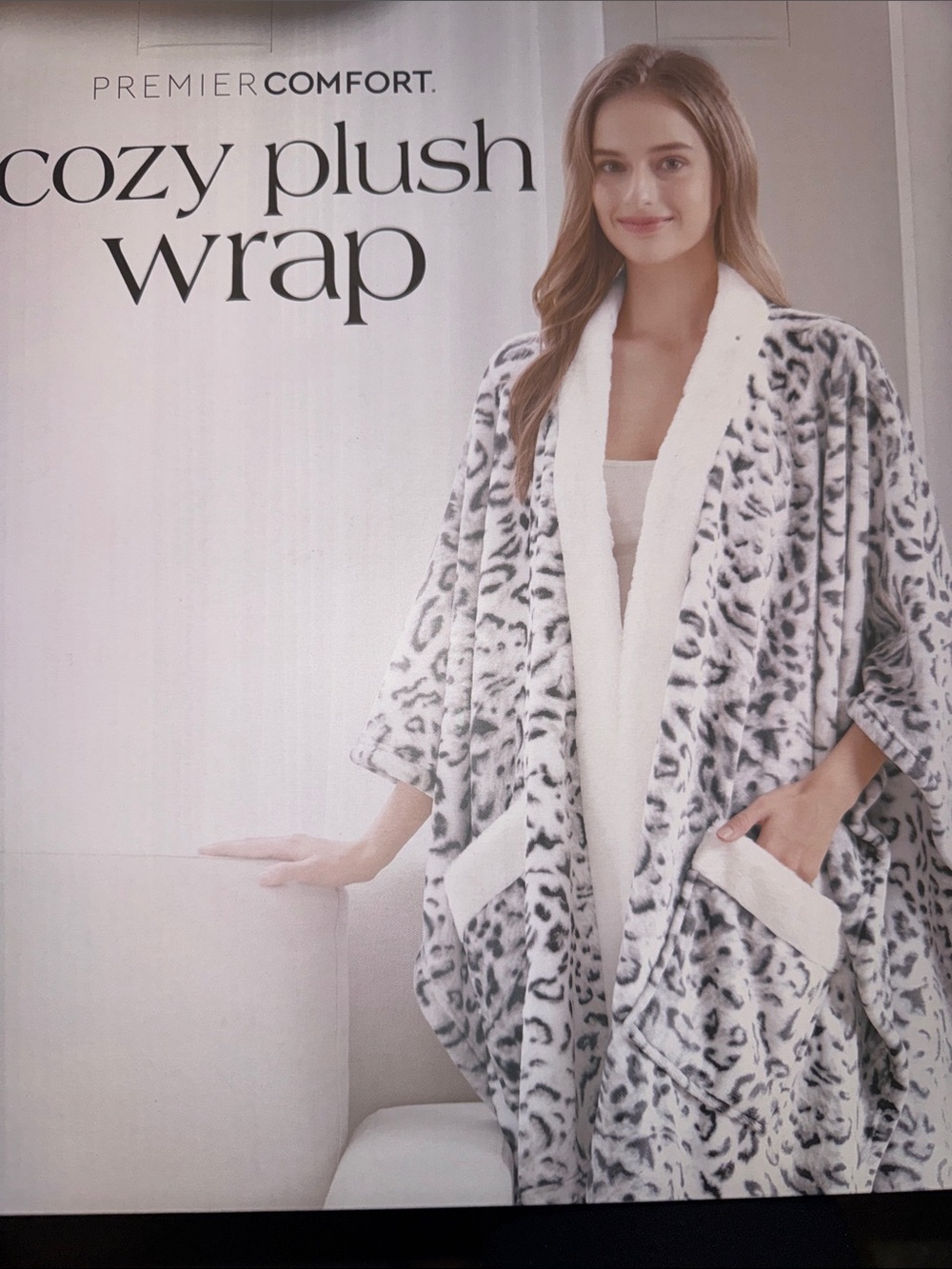 Premier Cozy Plush Wrap - Gray & White Snow Leopard